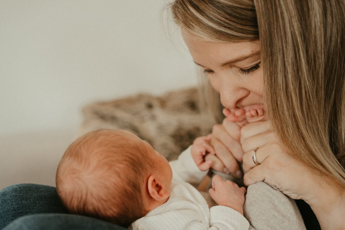 Ronja Bensch Hochzeitsfotograf Leverkusen: Newborn Fotoshooting
