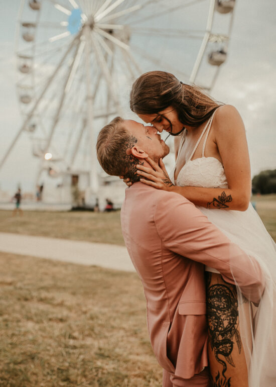 Ronja Bensch Hochzeitsfotograf Leverkusen: Hochzeit Fotoshooting Strand Schilling