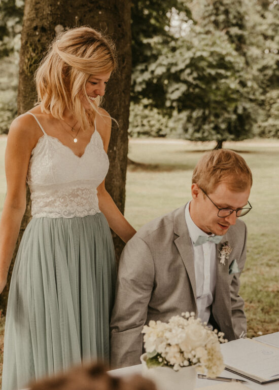 Ronja Bensch Hochzeitsfotograf Leverkusen: Hochzeit in Weeze Trauung
