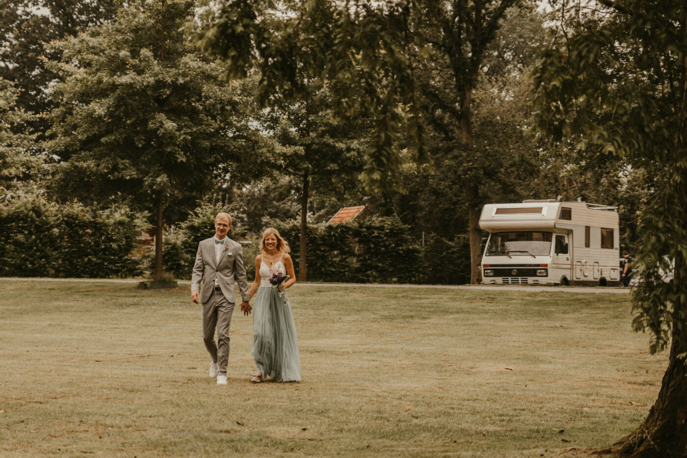 Ronja Bensch Hochzeitsfotograf Leverkusen: Hochzeit in Weeze Trauung