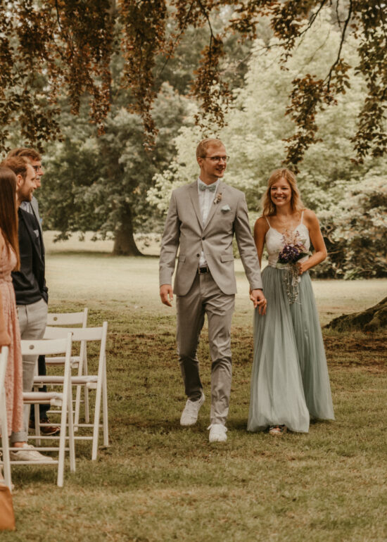 Ronja Bensch Hochzeitsfotograf Leverkusen: Hochzeit in Weeze Trauung