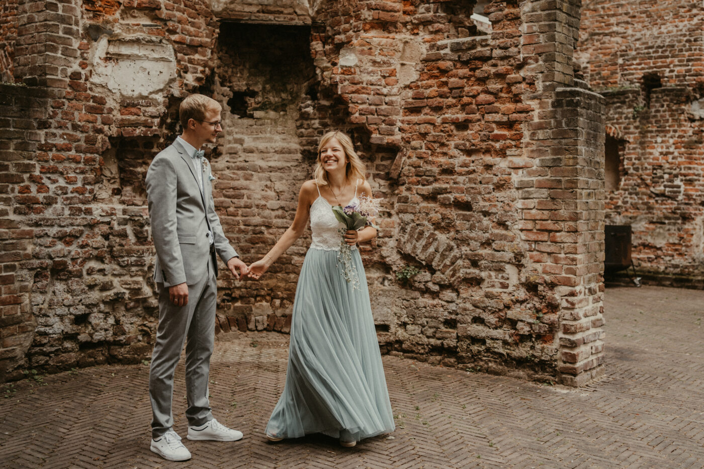 Ronja Bensch Hochzeitsfotograf Leverkusen: Hochzeit in Weeze Paarfotos