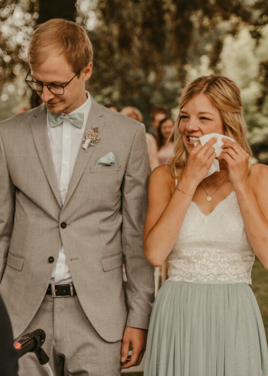 Ronja Bensch Hochzeitsfotograf Leverkusen: Hochzeit in Weeze Trauung