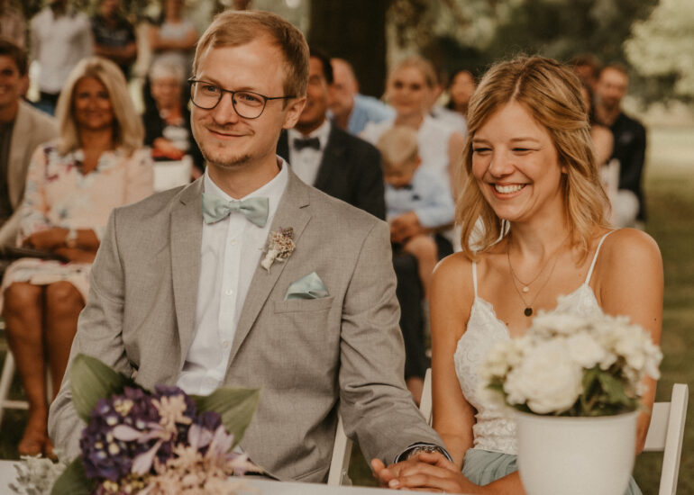 Ronja Bensch Hochzeitsfotograf Leverkusen: Hochzeit in Weeze Trauung