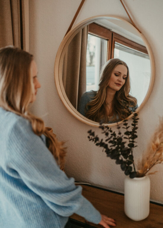 Ronja Bensch Hochzeitsfotograf Leverkusen: Portrait Fotoshooting natürliche Fotos