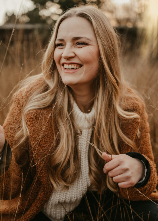 Ronja Bensch Hochzeitsfotograf Leverkusen: Portrait Fotoshooting natürliche Fotos