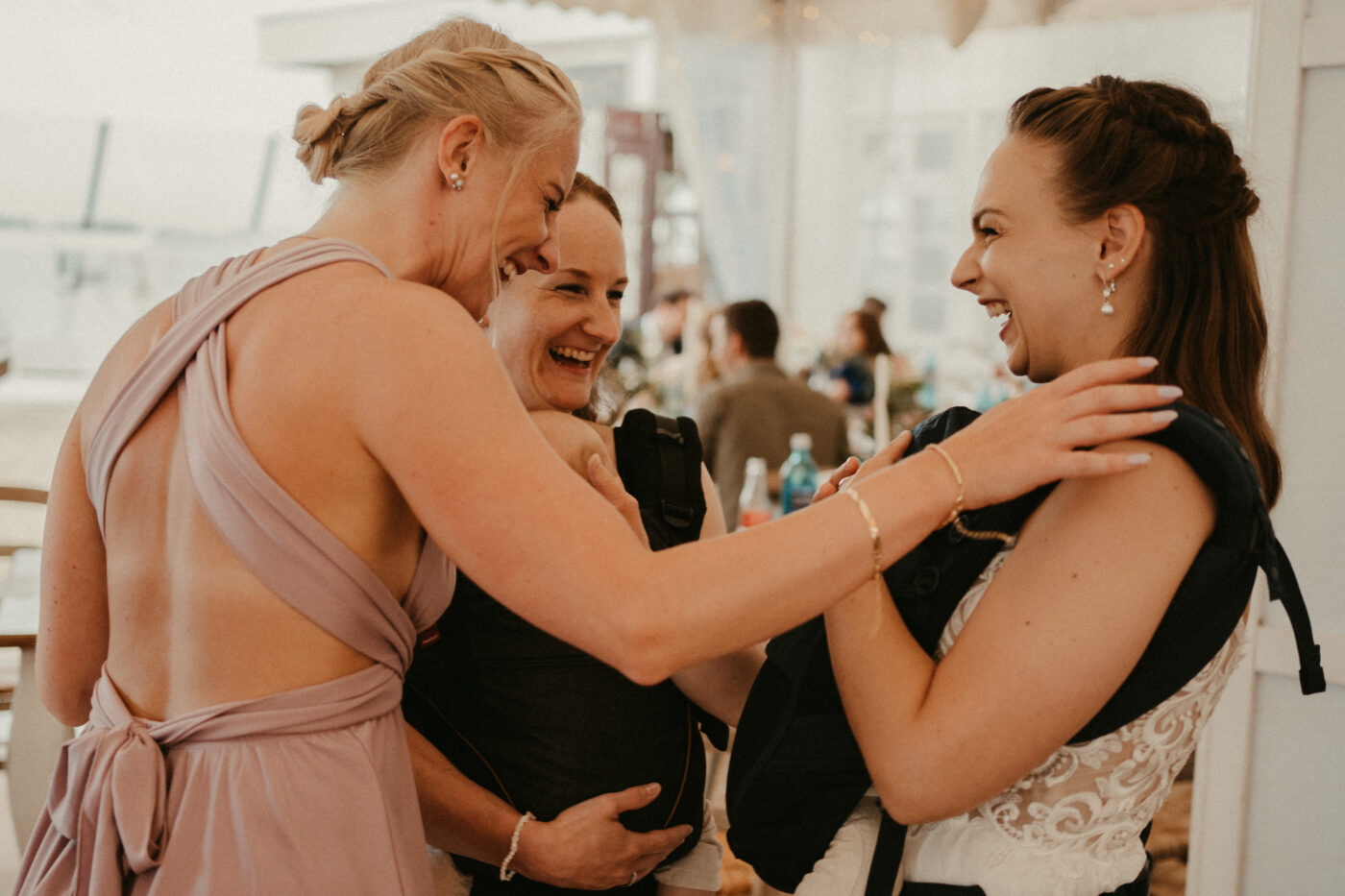 Ronja Bensch Hochzeitsfotograf Leverkusen: Hochzeit Gästefotos