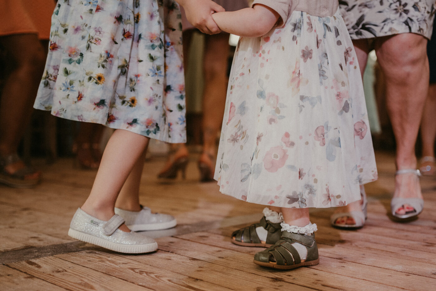 Ronja Bensch Hochzeitsfotograf Leverkusen: Hochzeitsfeier Party