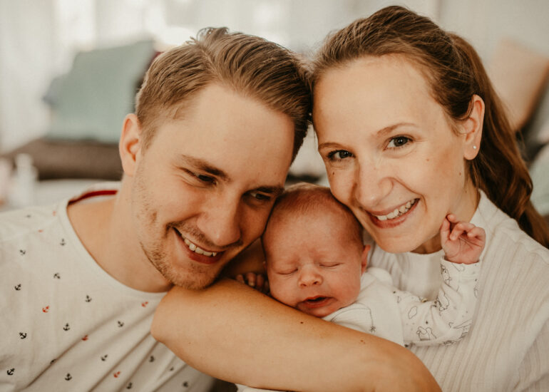 Ronja Bensch Hochzeitsfotograf Leverkusen: Newborn Fotoshooting Düsseldorf