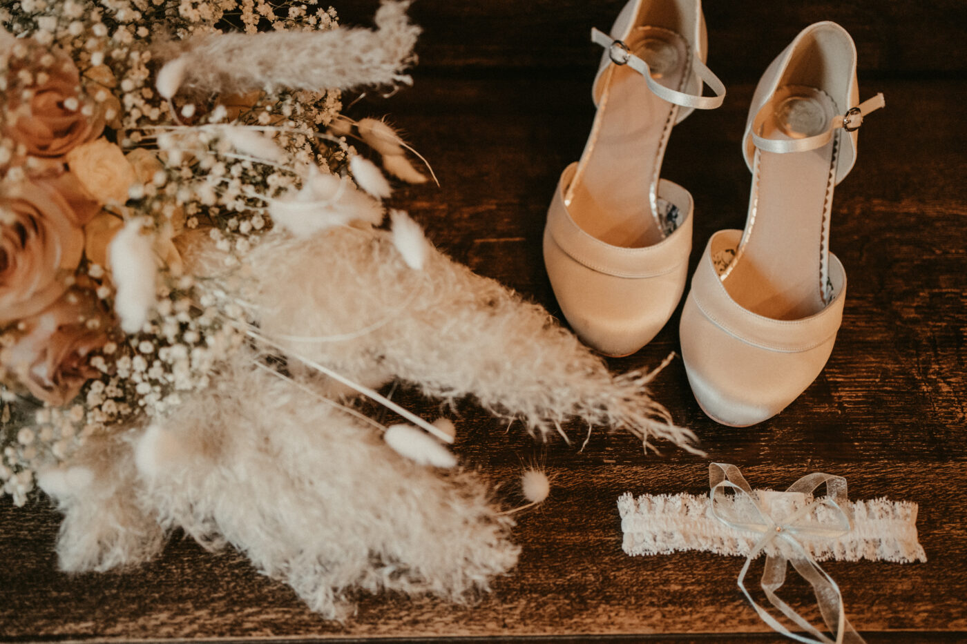 Ronja Bensch Fotografie – Hochzeitsfotograf Leverkusen: Brautdetails