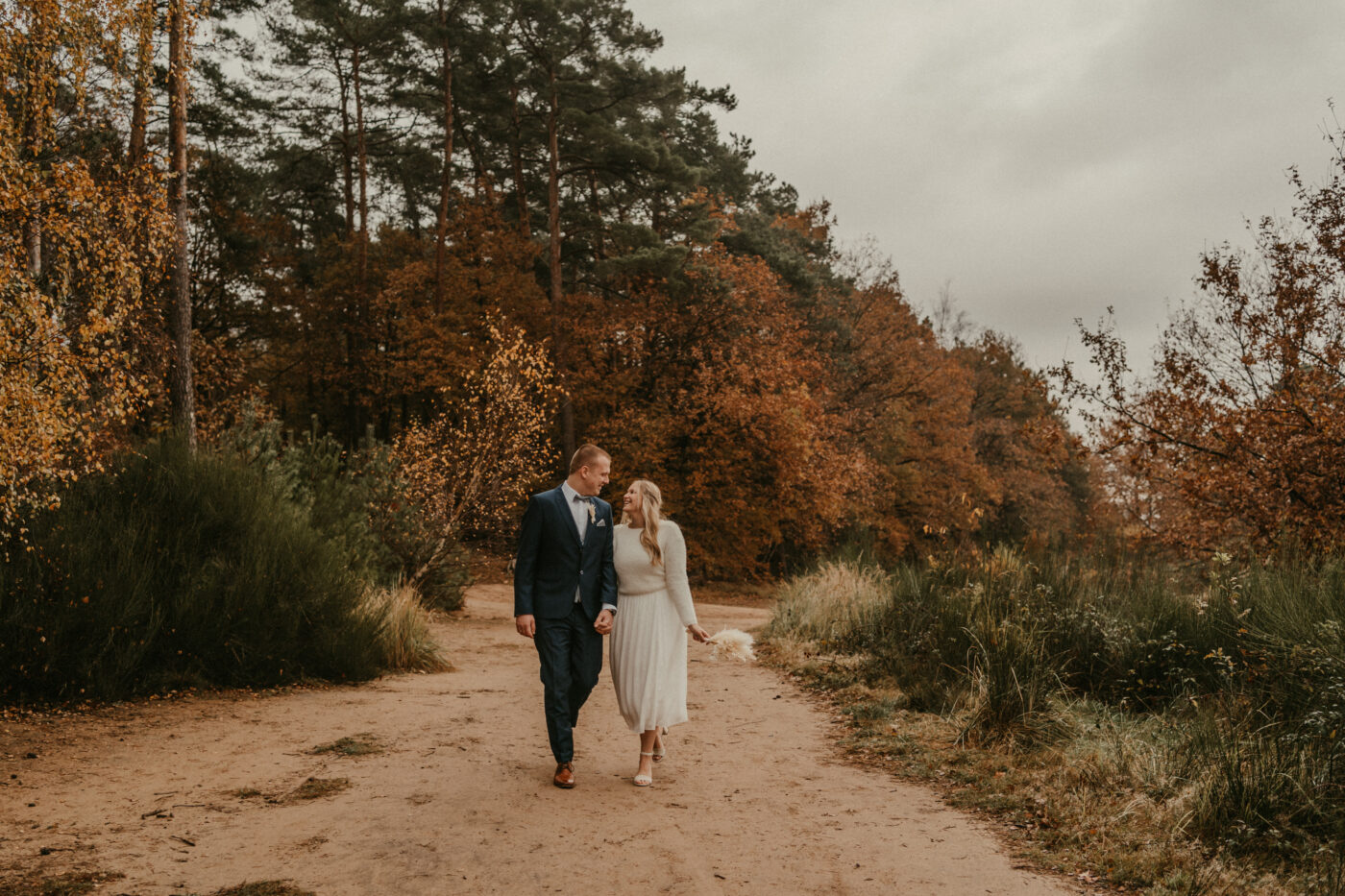 Ronja Bensch Fotografie – Hochzeitsfotograf Leverkusen: Fotoshooting in der Natur